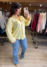 Charger l'image dans la galerie, Chemise jaune coeur or STELLA (36 au 48)