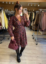 Charger l&#39;image dans la galerie, Robe courte motif bordeaux MATHILDE (36 au 48)