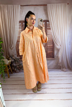 Charger l'image dans la galerie, Robe chemise brodé motif fleurs orange MAYA (36 au 46)
