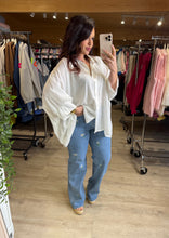 Charger l'image dans la galerie, Chemise ample blanc CORALIA (38 au 48)