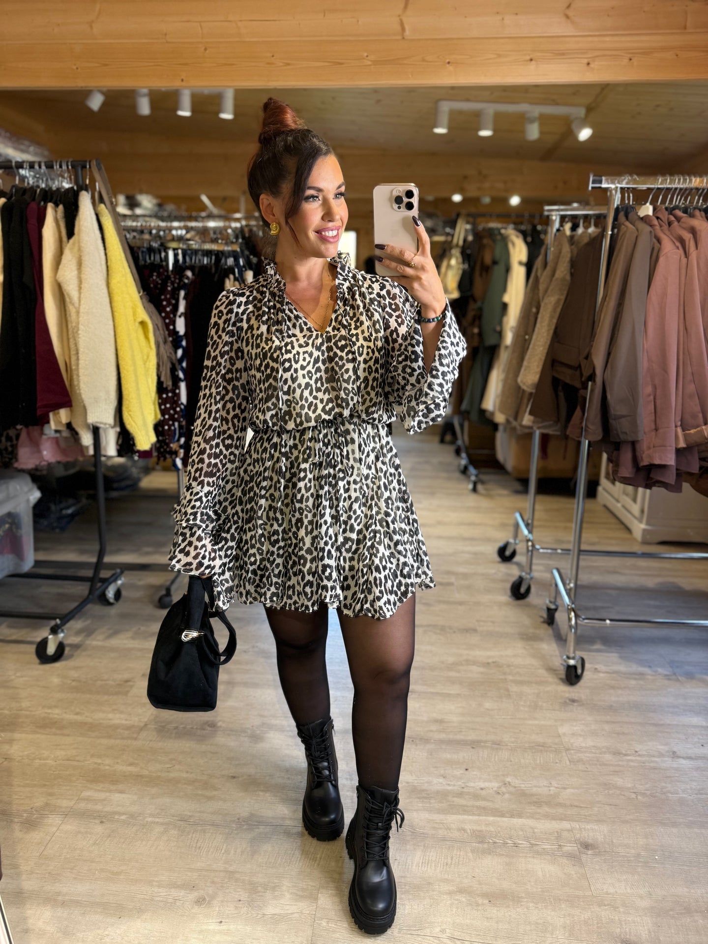 Robe noir patineuse blanche motif léopard MARGUERITE (36 au 42)