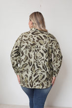 Charger l&#39;image dans la galerie, Chemise motif kaki SONIA (40 au 48)
