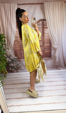 Charger l'image dans la galerie, Robe loose motif bandana jaune HELENA (36 au 46)
