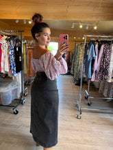 Charger l&#39;image dans la galerie, Crop top lila fleuri AMANDA