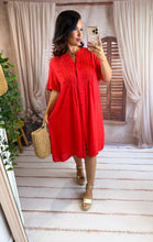 Charger l'image dans la galerie, Robe chemise corail coupe droite MARGUERITE (40 au 48)