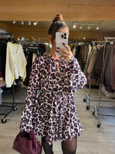 Charger l&#39;image dans la galerie, Robe courte patineuse motif mauve CÉLIA (36 au 42 )