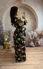 Charger l&#39;image dans la galerie, Longue robe fleuri camel/beige AMALIA (40 au 48) ⭐️