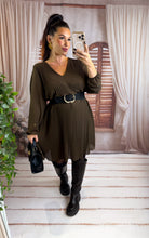Charger l'image dans la galerie, Robe plissée coupe droite chocolat JUSTINE (40 au 48)