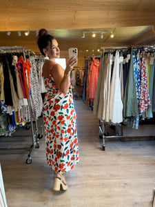 Robe fleuri rouge Catalina ( reste taille m/l et l )