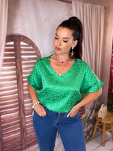 Charger l'image dans la galerie, TEE shirt satiné vert léopard LALIE (36 au 46)