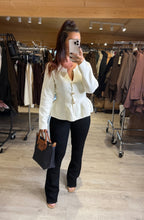 Charger l&#39;image dans la galerie, Gilet écru peplum MEGANE (34 au 40)