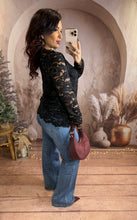 Charger l&#39;image dans la galerie, Top dentelle noir LUCAS (36 au 48)