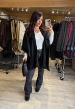 Charger l&#39;image dans la galerie, Poncho motif torsade noir LIORA (36 au 52)