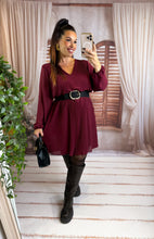 Charger l'image dans la galerie, Robe plissée coupe droite bordeaux JUSTINE (40 au 48)