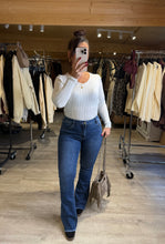 Charger l&#39;image dans la galerie, Jeans flare LALIE push up (34 au 42)