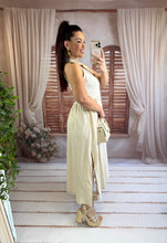 Charger l'image dans la galerie, Robe chemise longue beige LOLITA (36 au 40)