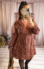 Charger l'image dans la galerie, Robe caramel JADE (36 au 48)