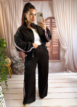 Charger l'image dans la galerie, Ensemble jogging large léopard rose LISON (36 au 42)