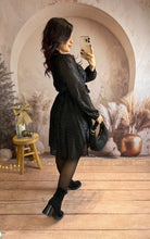 Charger l&#39;image dans la galerie, Robe courte noir liseré nacré LORENA (36 au 48)⭐️