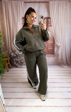 Charger l'image dans la galerie, Pantalon de jogging kaki OLYMPE ( 34 au 40)