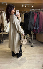 Charger l&#39;image dans la galerie, Long gilet beige foncé MAIWEN (34 au 44)