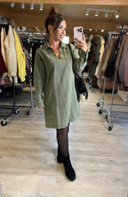 Charger l&#39;image dans la galerie, Robe denim coupe droite kaki SYLVIE (36 au 42)