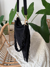 Charger l&#39;image dans la galerie, Grand sac bandoulière à lanières LINO