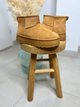 Charger l'image dans la galerie, Boots camel fourrées en daim à plateforme Enola