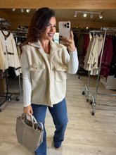 Charger l&#39;image dans la galerie, Gilet moumoute sans manches JASMINE (36 au 44)