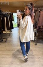 Charger l&#39;image dans la galerie, Pull large écru MORGANE (36 au 50)
