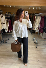 Charger l&#39;image dans la galerie, Chemise écru LEILA (36 au 48)