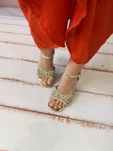 Charger l'image dans la galerie, Escarpin petit talon AGATHE (36 au 41)