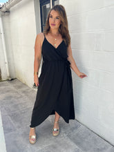 Charger l'image dans la galerie, Robe noir bretelle Catalina ( 34 au 48) New