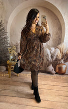 Charger l&#39;image dans la galerie, Robe chocolat motif doré noir MAD (40 au 48)⭐️