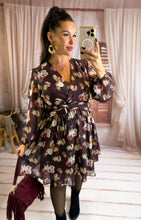 Charger l'image dans la galerie, Robe courte bordeaux motif rose pale NORA (36 au 48)