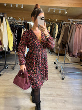 Charger l&#39;image dans la galerie, Robe courte motif bordeaux MATHILDE (36 au 48)