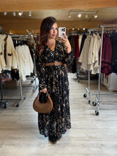 Charger l'image dans la galerie, Robe longue noir à motif BLANDINE (40 au 48)