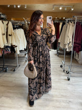 Charger l&#39;image dans la galerie, Robe longue noir motif fleur marron LINDA (40 au 48)