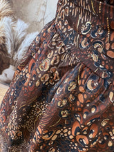 Charger l&#39;image dans la galerie, Robe chocolat motif doré noir MAD (40 au 48)⭐️