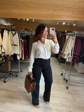 Charger l&#39;image dans la galerie, Jean noir coupe large KARLA (36 au 46)