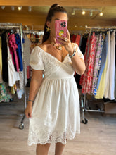 Charger l&#39;image dans la galerie, Robe blanche dentelle calibra