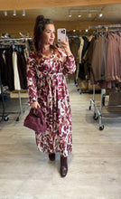 Charger l&#39;image dans la galerie, Robe longue MARWA motif écru/bordeaux (42 au 48)