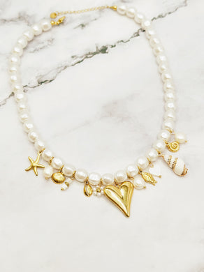 Collier cœur et perles blanches ☀️