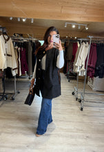 Charger l&#39;image dans la galerie, Veste sans manches noir CAROLE (36 au 44)