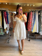 Charger l&#39;image dans la galerie, Robe blanche dentelle calibra