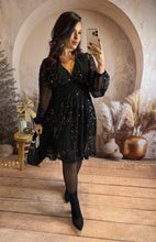 Charger l&#39;image dans la galerie, Robe courte noir fluide sequins VAL (36 au 48)⭐️ ( précommande pour le 5 décembre )