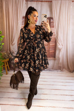 Charger l'image dans la galerie, Robe courte noir fleuri beige NORA (36 au 48) précommande pour un envoi mardi 3 novembre taille L au 4xl