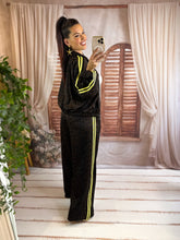 Charger l'image dans la galerie, Ensemble jogging large léopard jaune LISON (36 au 42)