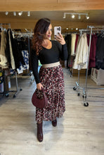 Charger l&#39;image dans la galerie, Jupe plissée bordeaux Karina ( 34 au 46 )