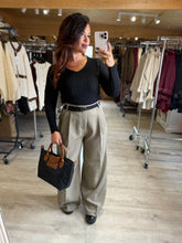 Charger l&#39;image dans la galerie, Pantalon costume taupe AUREL (36 au 40)